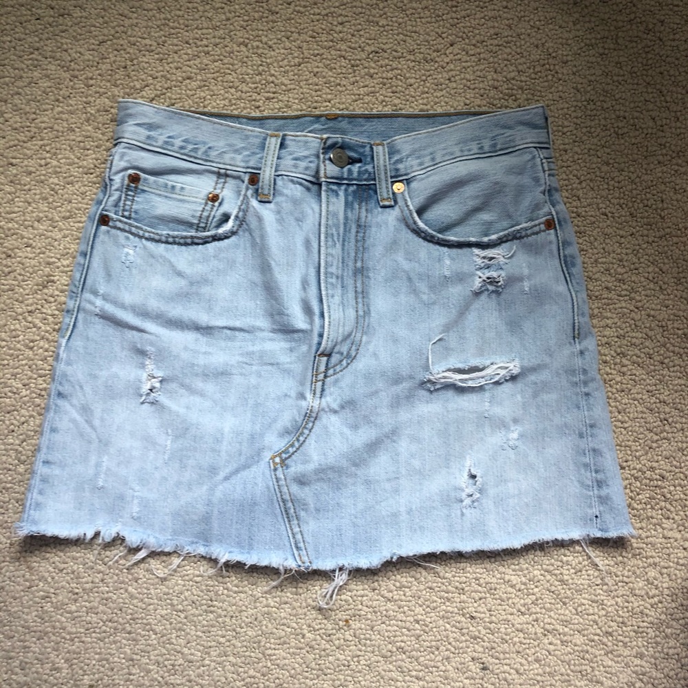 Levi’s Jean skirt, size 27